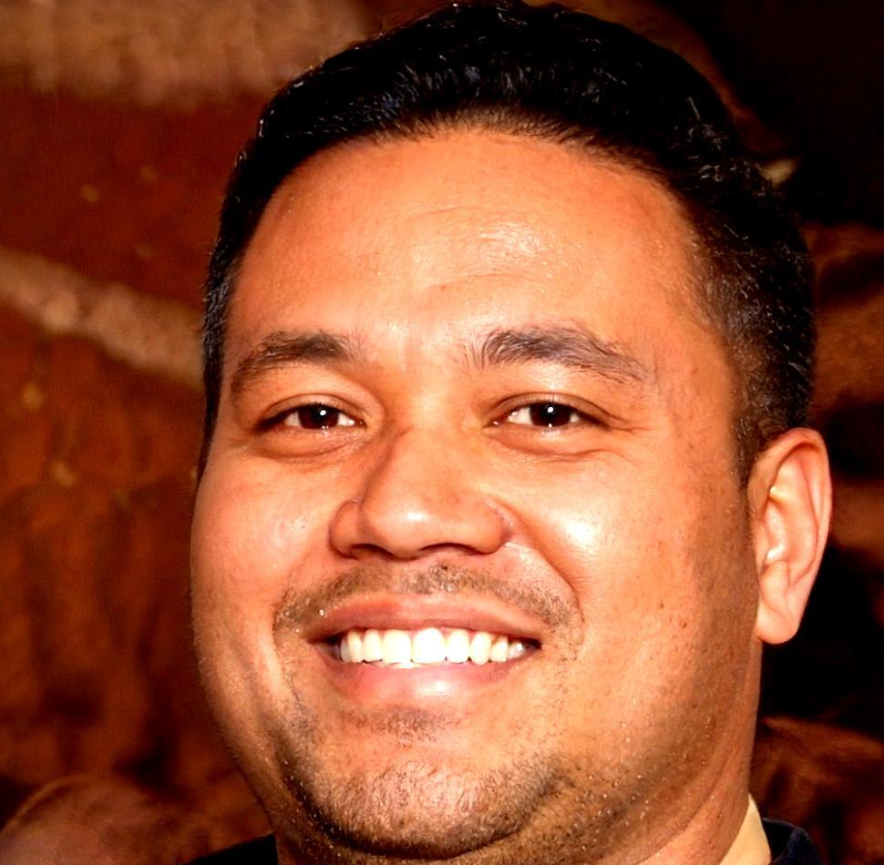 Ілля Тарасюк — анатом та йога-інструктор